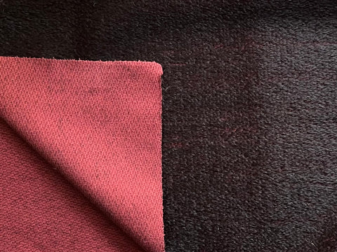 12mm Sparse straight pile mohair - Black/Burgundy Backing