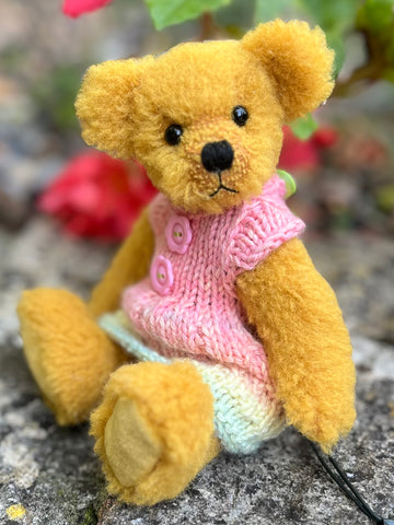 GOLDIE - Handmade Artist Teddy Bear made by Bearly Sane Bears